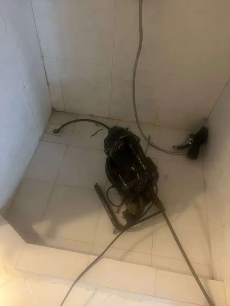 لوله بازکنی در شریعتی