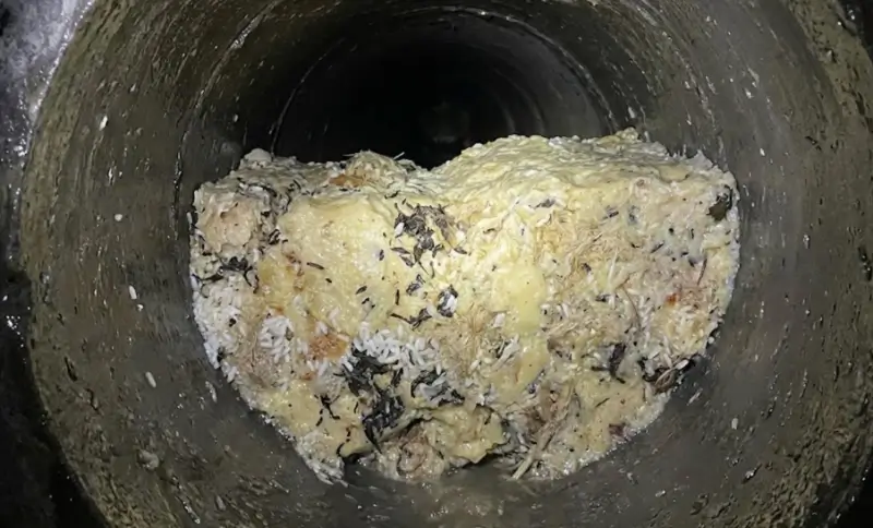 بررسی لوله فاضلاب